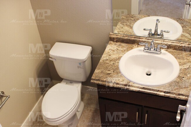 Building Photo - 2245 Adobe Dr