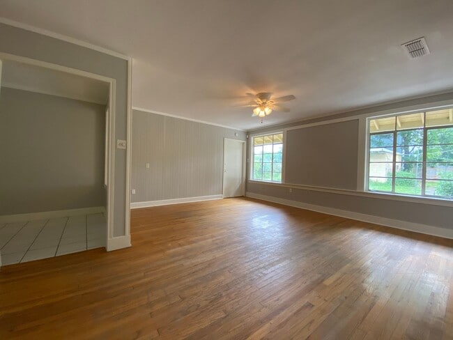 Building Photo - Cullen-1914