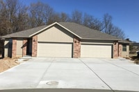 Building Photo - 3 Bedroom Duplex Rental in Springfield!