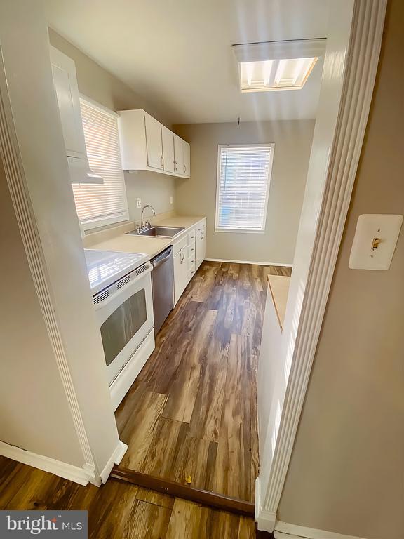 Building Photo - 16649 Geddy Ct