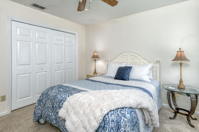 Building Photo - Peaceful Pond-Front Retreat | Family-Frien...