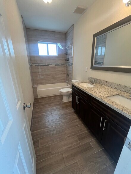 Building Photo - 8850 NW 36th St