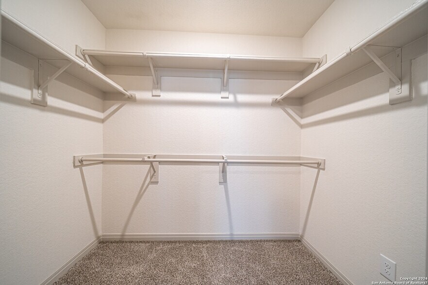 Building Photo - 10216 Eaglewood Nook