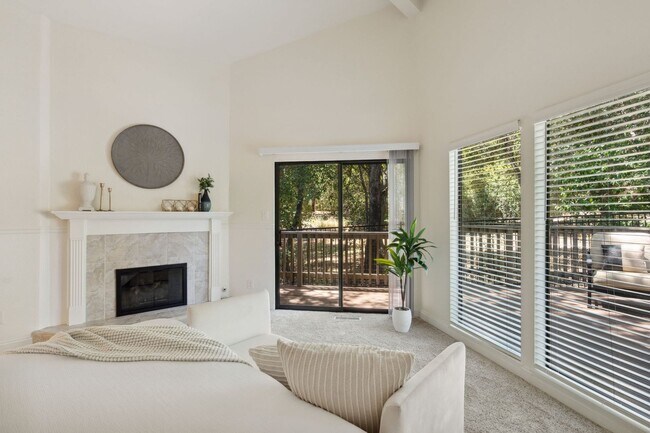 Building Photo - Single Level Luxury Home in Carmichael