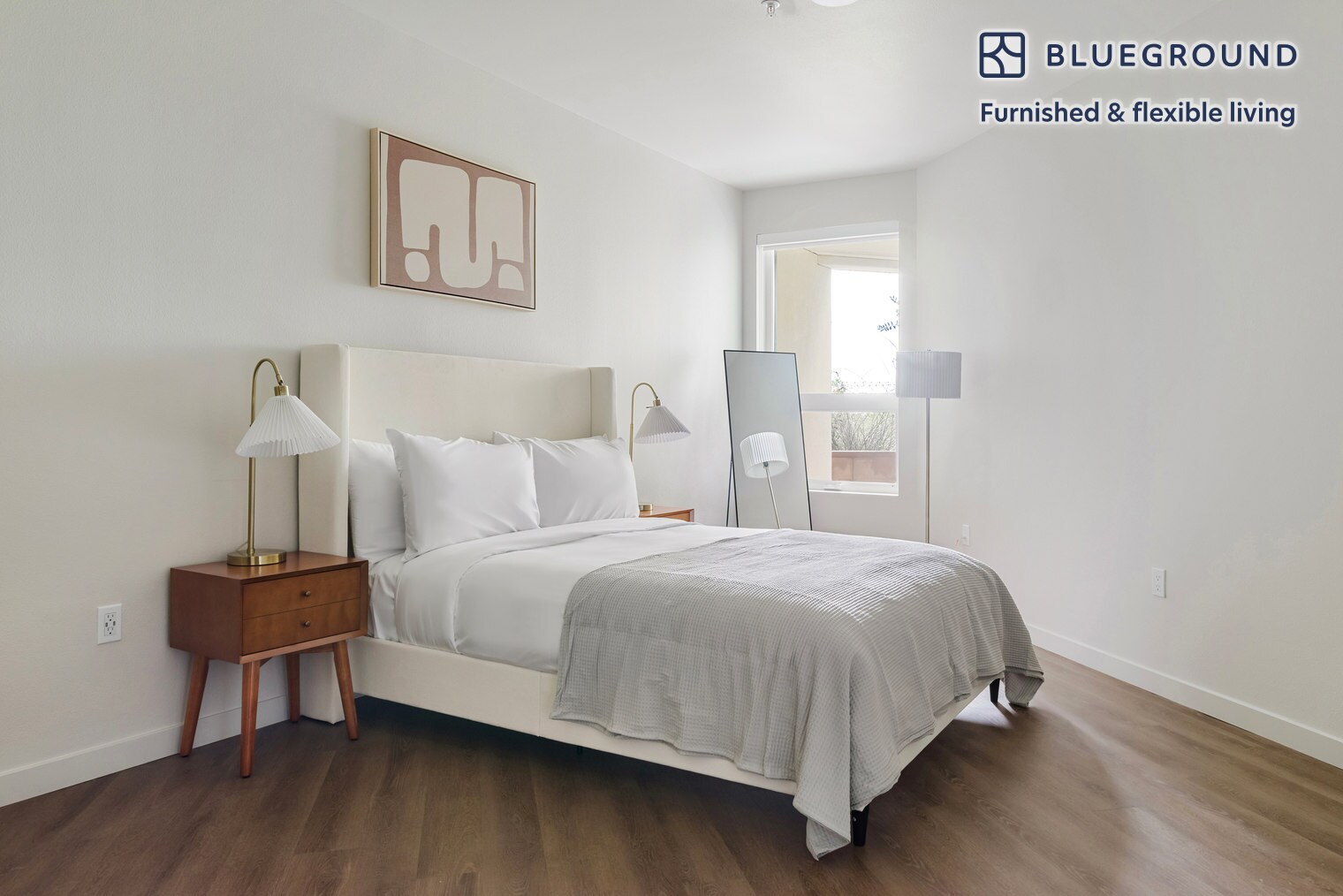 Building Photo - 2333 Calle Del Mundo