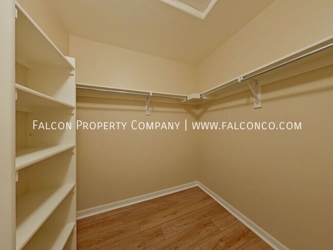Building Photo - 4133 Hogback Point