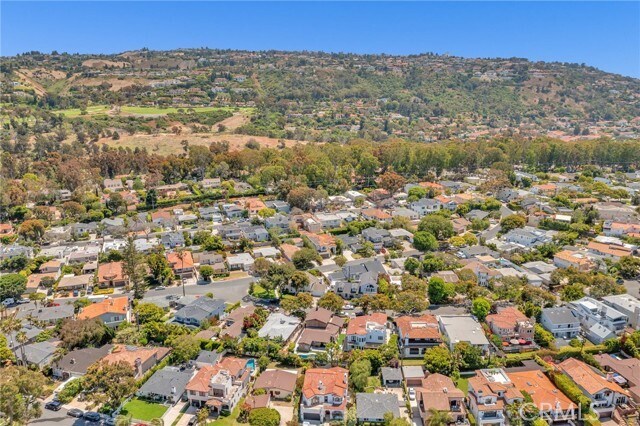 Building Photo - 221 Vía Alameda