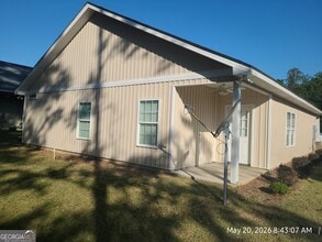 Building Photo - 115 Pinehurst Ct