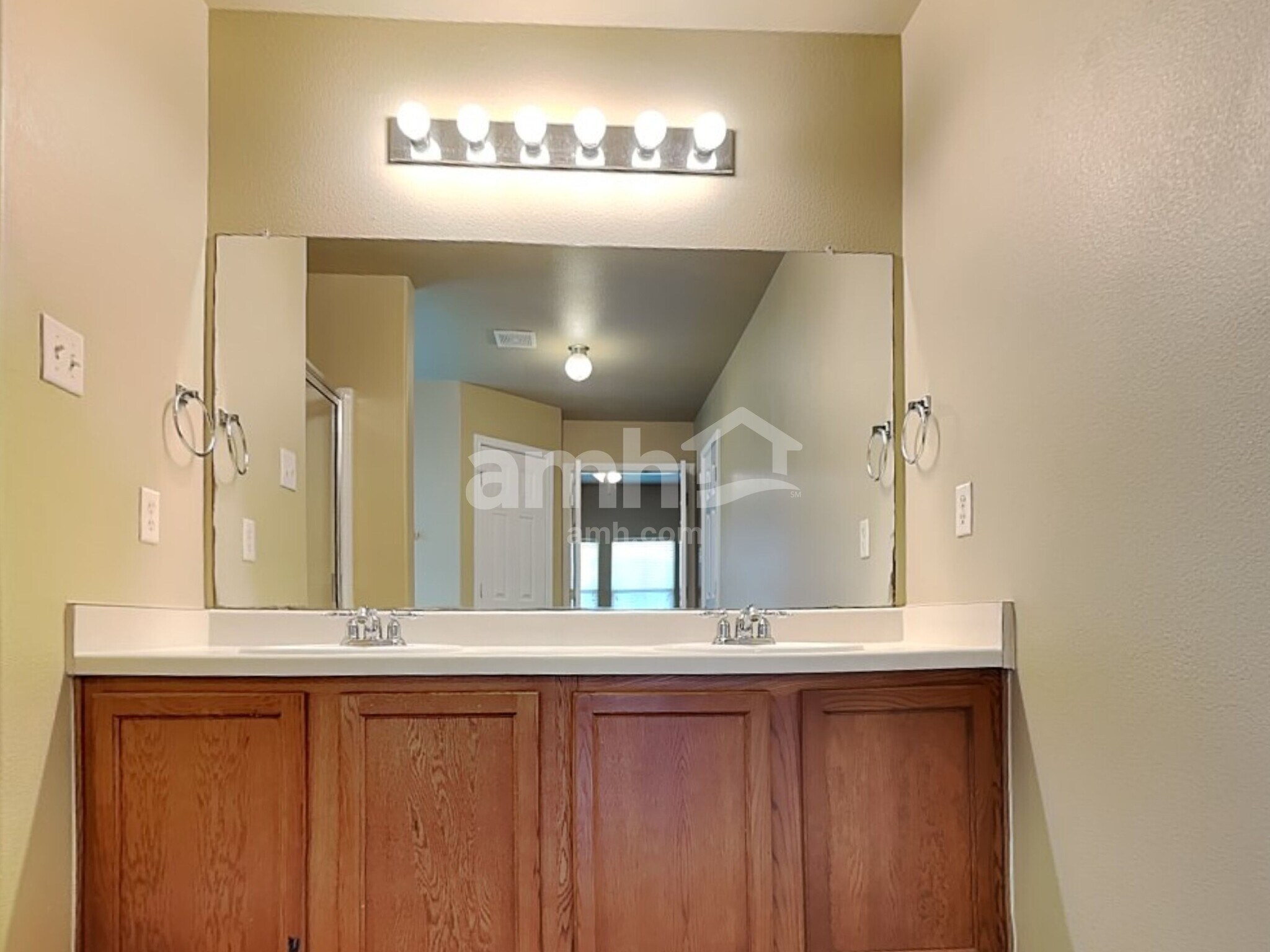 Building Photo - 3723 Holden Ct