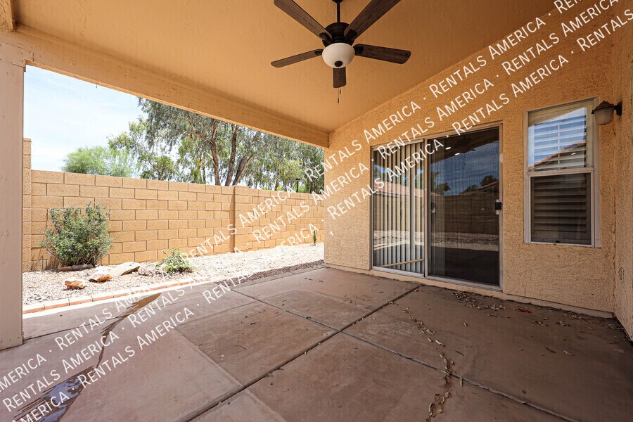 Building Photo - 2354 E Browning Pl