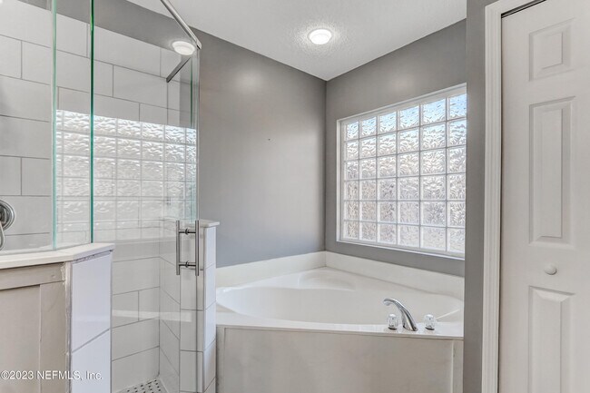 Building Photo - 8023 Tuxford Ln