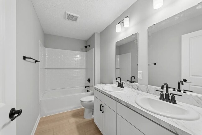 Building Photo - 3381 Buckeye Trl