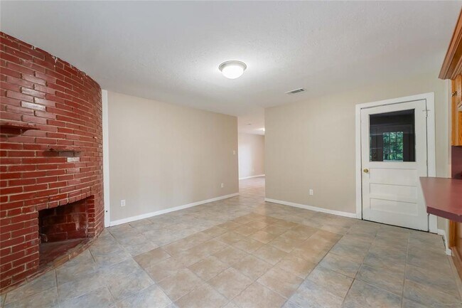 Building Photo - 1903 Scarborough Ln