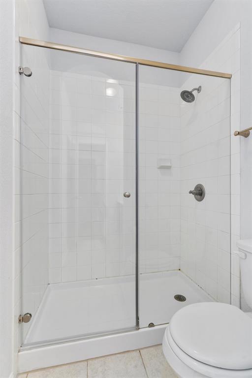 Building Photo - 497 Esperanza Dr