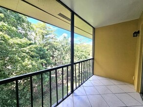 Building Photo - 8000 S Colony Cir