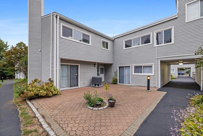 Primary Photo - 208 Harris Rd