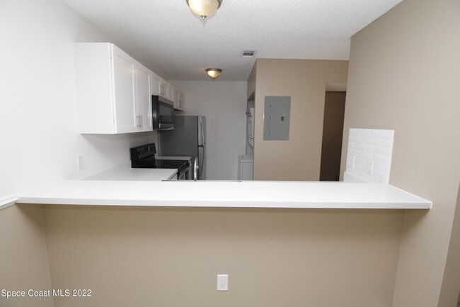 Building Photo - 1021 Abada Ct NE