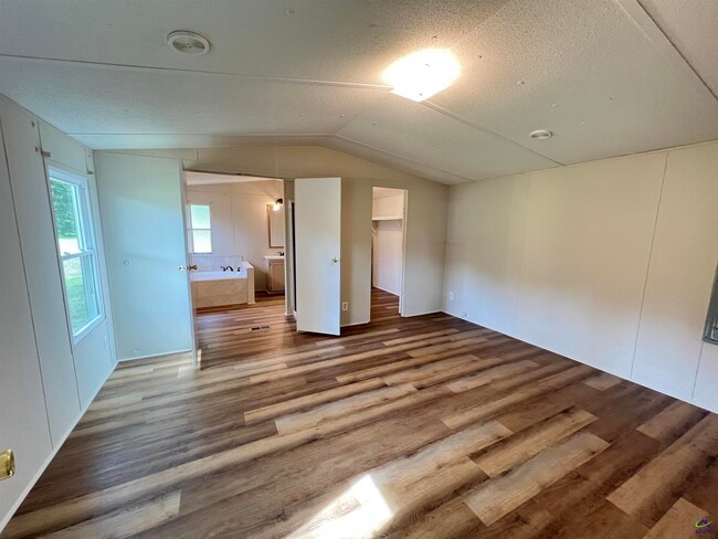 Building Photo - 1018-1247 GA-247