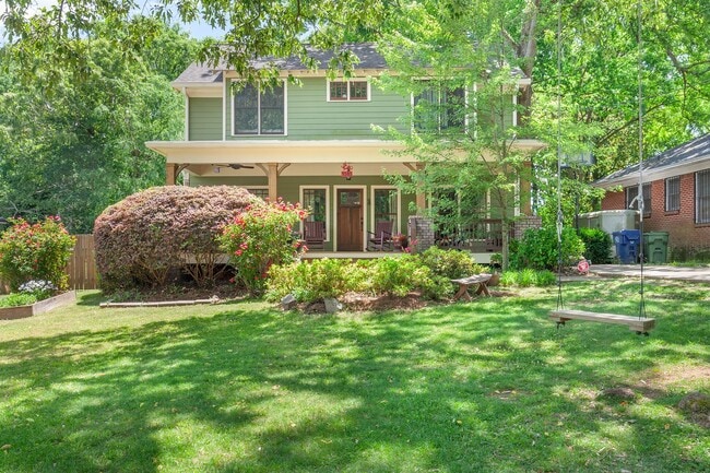 Primary Photo - Beautiful 4/4 Plus Office, 4 Blocks From E...
