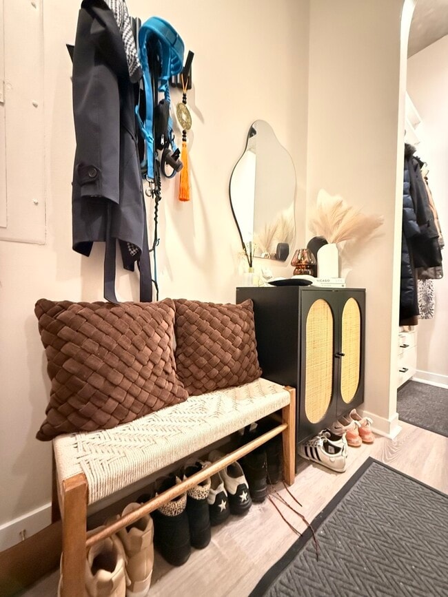 Building Photo - 235 W Van Buren St