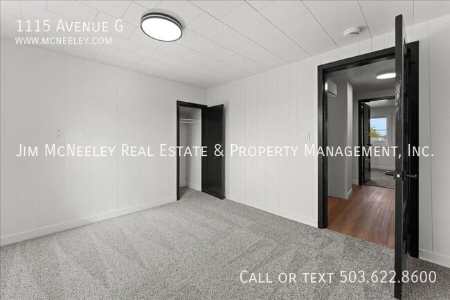 Building Photo - 1115 Avenue G