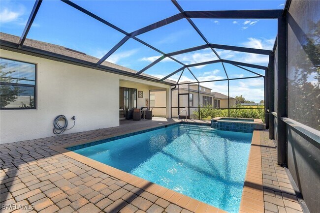 Building Photo - 14498 Cantabria Dr