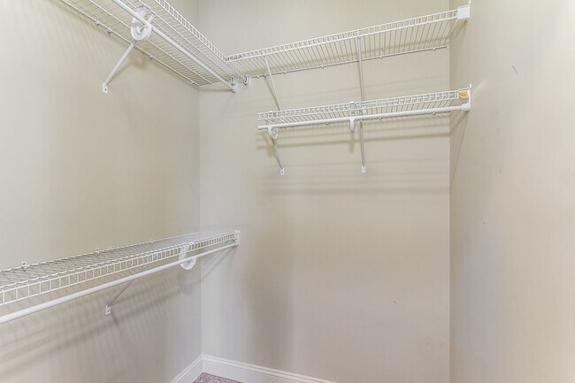 Building Photo - Abingdon Court