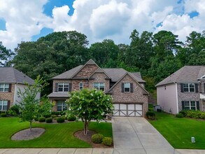 Building Photo - 5840 Springbox Dr Suwanee, GA 30024