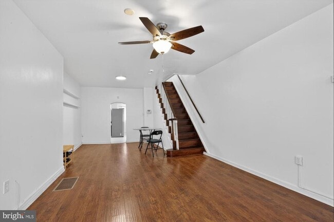 Building Photo - 1551 S Chadwick St