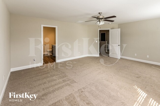 Building Photo - 6315 Bluffton Ln