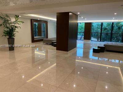 Building Photo - 540 Brickell Key Dr