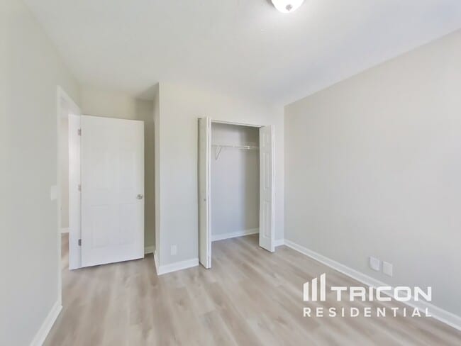 Building Photo - 1022 Ridge Trail