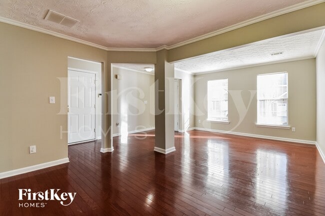 Building Photo - 1429 Gates Cir SE