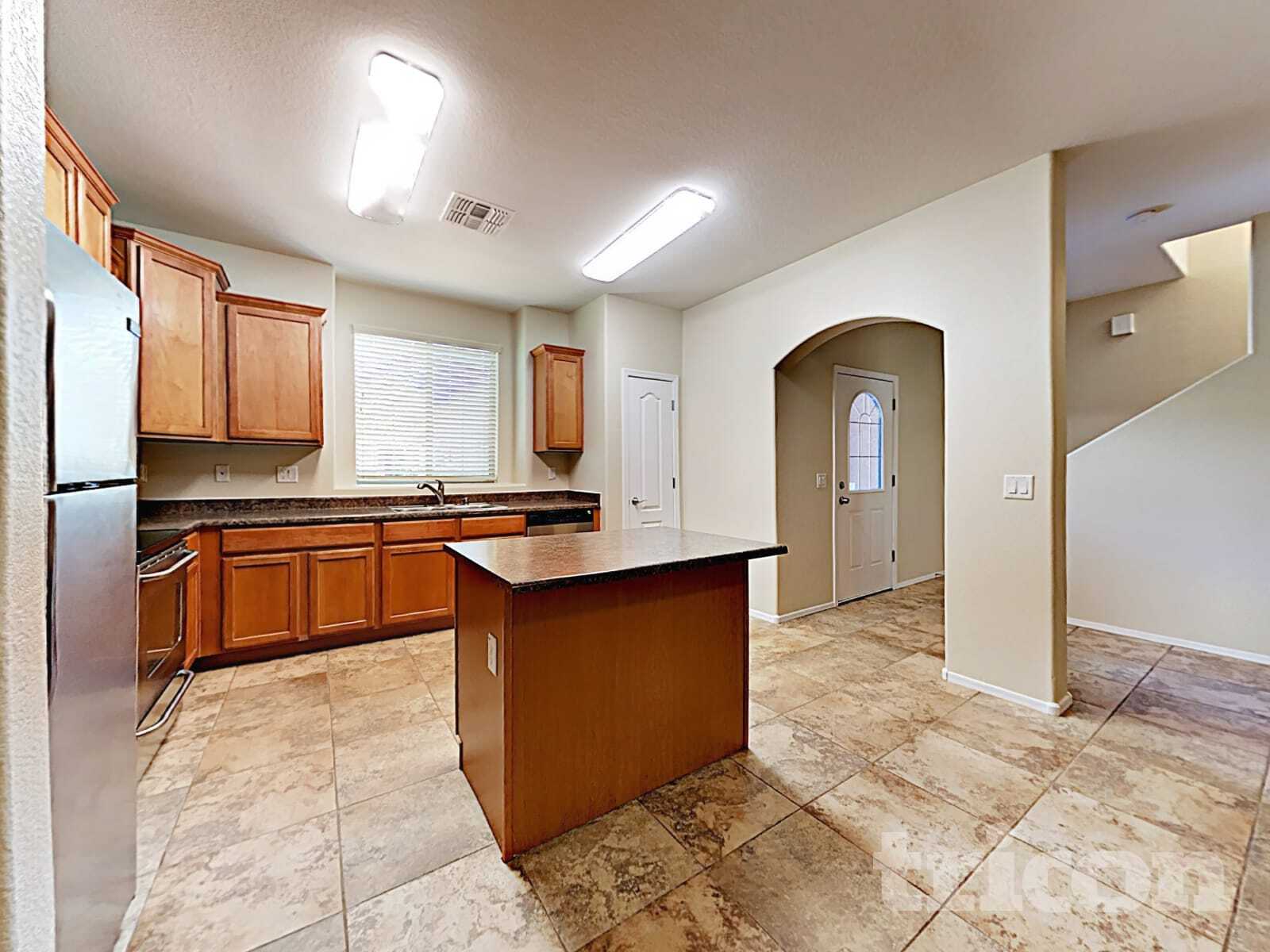 Building Photo - 4376 E Selena Dr