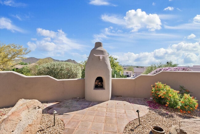 Building Photo - 3314 W Here to There Dr