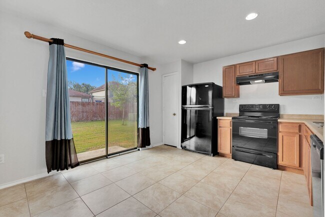 Building Photo - Charming 3 bedroom 2 Bathroom Home!