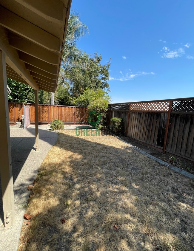 Building Photo - 1660 Etta Way