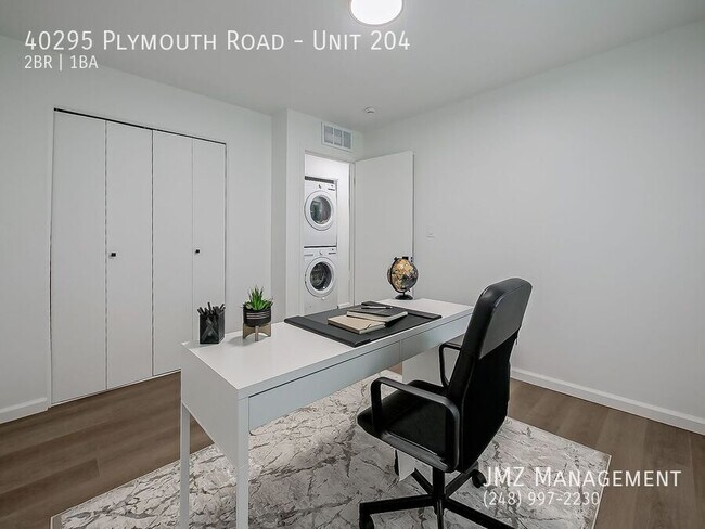 Building Photo - 40295 Plymouth Rd