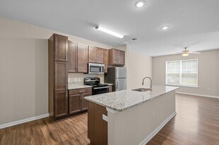 Building Photo - The Arbors at Williamsburg