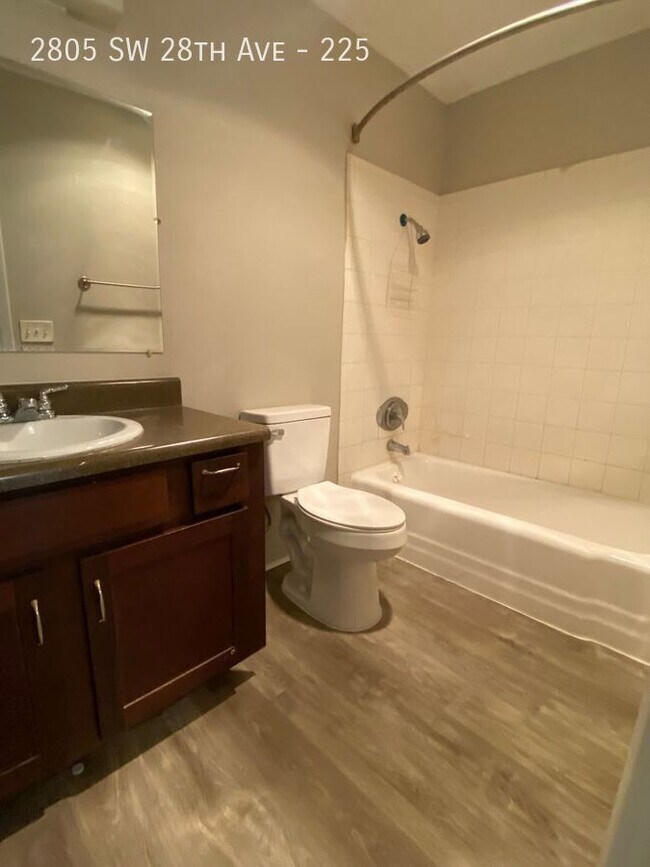 Building Photo - 2805 SW 28th Ave