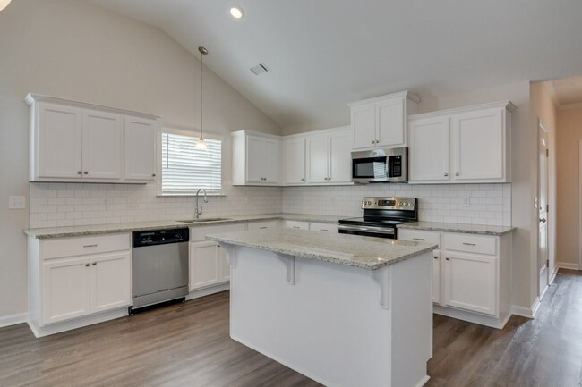 Building Photo - 491 Amesbury Dr