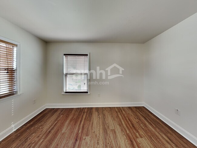 Building Photo - 4403 Mary Point Rd