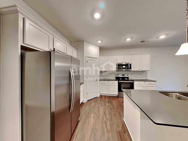 Building Photo - 3010 Ava Jane Court