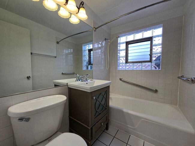 Building Photo - 7740 Harvard St