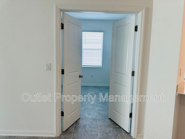 Building Photo - 1359 Peach Crk Dr