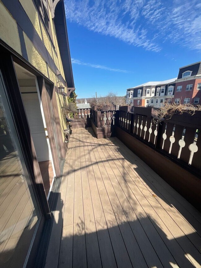 Building Photo - 0 Macdonough Place