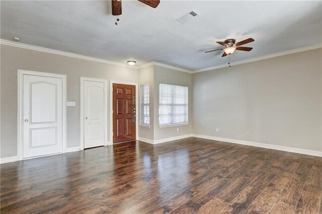 Building Photo - 16407 Framingham Cir