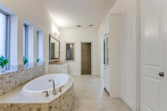 Building Photo - 8127 Shackelford Dr