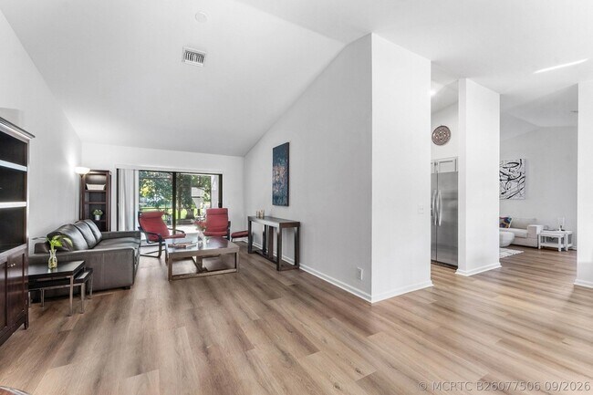 Building Photo - 13645 Exotica Ln