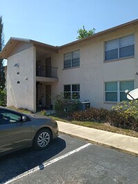 Building Photo - 1924 Honour Rd